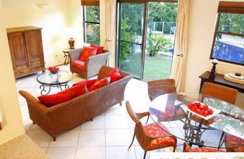 Noosa Heads House | Little Cove Townhouse 3- Enjoy the rainforest surroundings & peaceful ambience with your family