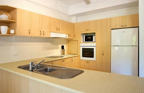Noosa Heads House | Little Cove Townhouse 5 - In the heart of Little Cove