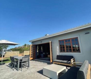 Port Beaufort House | Living The Breede - Weaver Cottage