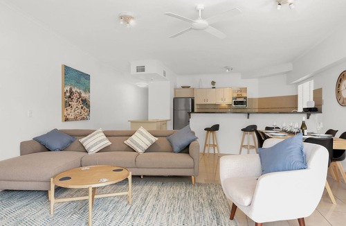 Noosaville Apartment | Located in the heart of the Gympie Terrace Noosaville