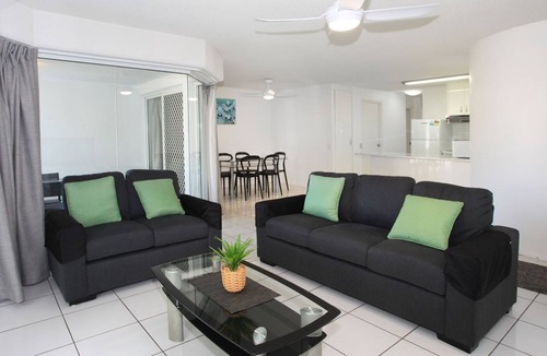 Mooloolaba Apartment | Location, location, location! for this 2 Bedroom apartment in the middle of everything