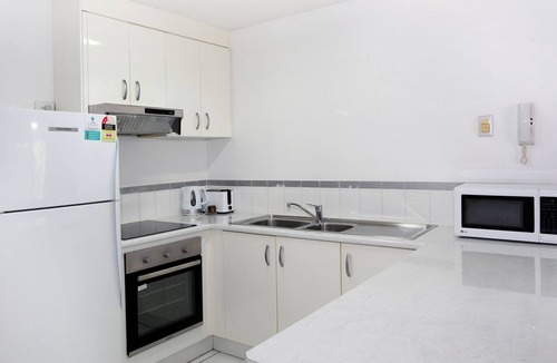 Mooloolaba Apartment | Location, location, location! for this 2 Bedroom apartment in the middle of everything
