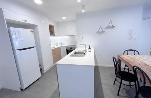 Manly Apartment | Location, location, location - private apartment