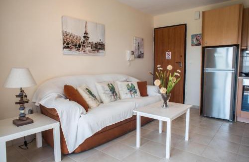 Ligia Apartment | Lovely Apartment Next to the Sea Lygia Korinthias