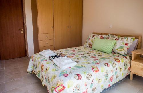 Ligia Apartment | Lovely Apartment Next to the Sea Lygia Korinthias