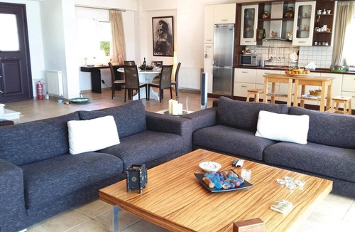 Theologos House | Lovely home in Theologos