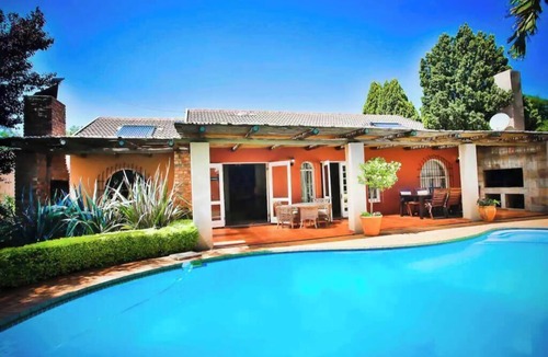 Centurion Cottage | Lovely Two Bedroom Cottage No Loadshedding