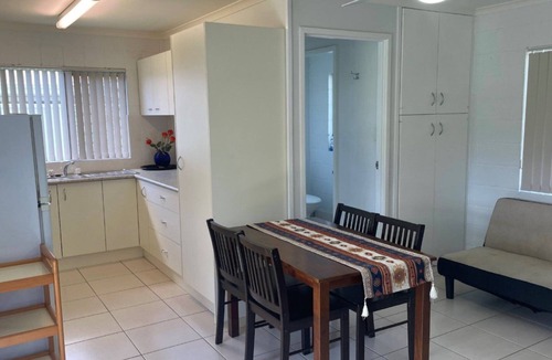 Bongaree House | Lowset home with attached Granny Flat - Doomba Dr,