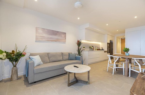 Bokarina Apartment | Lush Beachfront Living with Parking, Pool and BBQ