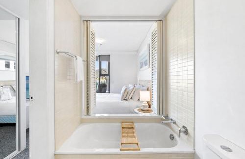 Cairns Central Business District Apartment | Lux Waterfront - prime location Pool Gym & Sauna