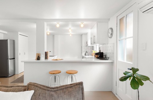 New Farm Apartment | Luxe 2BR Apartment in the Heart of New Farm – Lifestyle, CBD & Attractions