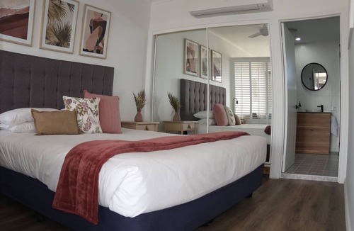 Alexandra Headland Resort | Luxe Unit with 160 degree ocean and beach views
