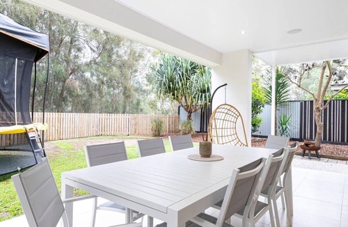 Twin Waters House | Luxurious Escape Close to the Canal - Twin Waters