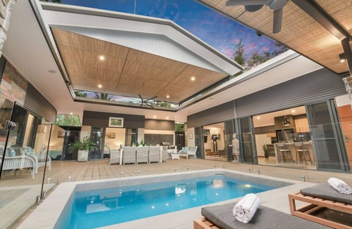 Redlynch Villa | Luxurious Tropical Retreat with Private Pool Near Crystal Cascades