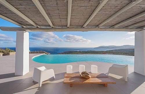 Kalafatis Villa | Luxurious Villa With Stunning sea View in Mykonos