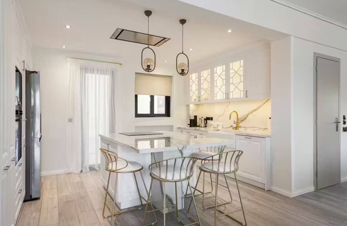 Glyfada Condo | Luxury 3-BD condo with 80sqm balcony in Glifada