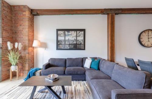 Teneriffe Apartment | Luxury 3 brm 2 bath Woolstore apt with Courtyard