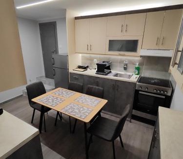 Meteora Apartment | luxury apartment in the center of Livadia