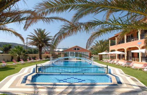Termenades Apartment | Luxury Apartment inside Pool Villa close to Sidari