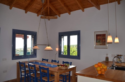Foinikounta Villa | Luxury cosy villa, magic panorama view. Complete privacy.nInfinity pool 10x4m.