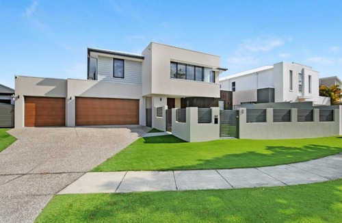 Gold Coast House | Luxury Family Retreat in Hope Island