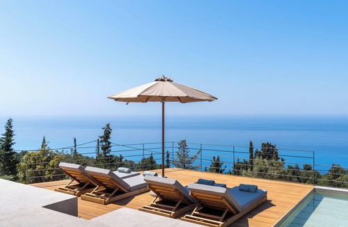Evgiros Villa | Luxury new Villa Limni with stunning sea views and near to the best beaches
