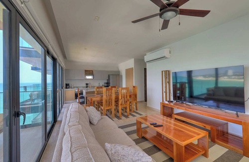 Progreso Municipality Apartment | Luxury Oceanfront Condo | Marina Resort | 3BR | Pools | Sleeps 10