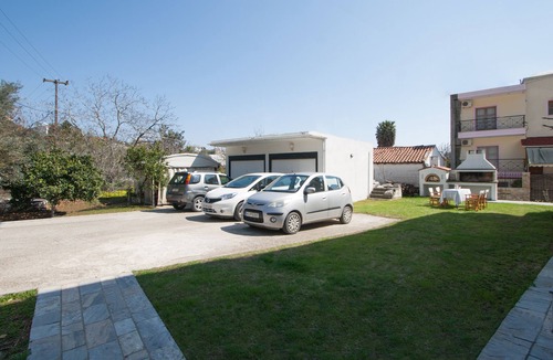Skiathos Town Apartment | Luxury part of Villa for 6 residents