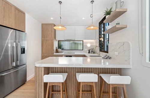 Sunshine Coast Apartment | Luxury Retreat: Villa 17 on Hastings St