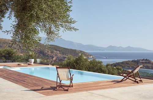 Korithi Villa | Luxury villa with private pool and Jacuzzi