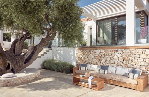 Korithi Villa | Luxury villa with private pool and Jacuzzi