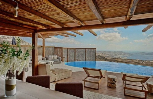Faros Armenistis House | Luxury Villa with Infinity Pool and Helipad