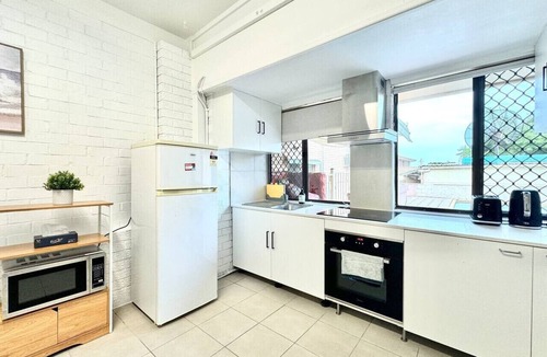 Robertson House | Macgregor 2bed studio
