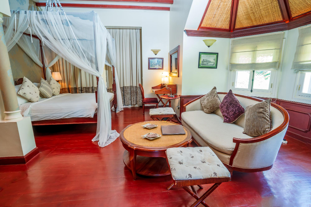 Macmasters Beach Cabin | Macs Waves ... Beachfront