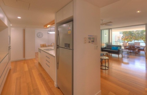 Horseshoe Bay Apartment | Maggies Beachfront Apt. 7