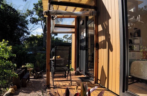 Mena Creek House | Magic Mena Rainforest Retreat by Tiny Away
