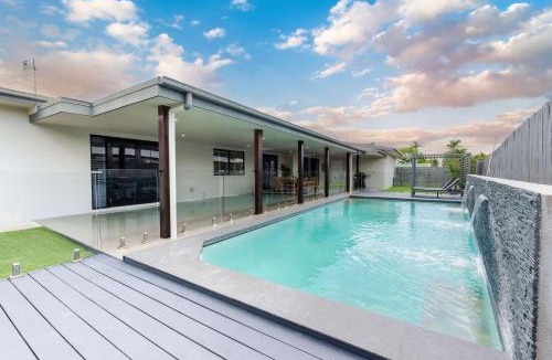 Annandale House | Magic on MacArthur