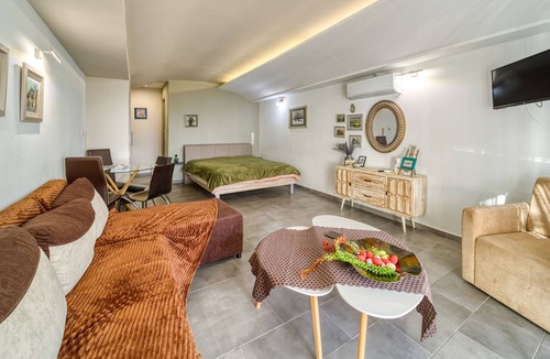 Molos-Agios Konstantinos Apartment | Magical view studios Asproneri, Kamena Vourla