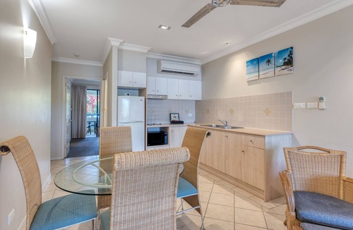 Port Douglas Apartment | Magnificent 2 bed unit in heart of Port Douglas