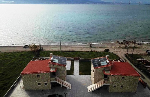 Gefira Mpania Apartment | Maisonette by the Sea - Santa Domenica Nafpaktos