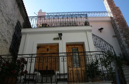 Kosmas House | Maleatis Apollo Guesthouse