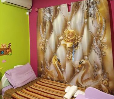 Salamis House | Maria's Beach Escape Salamina