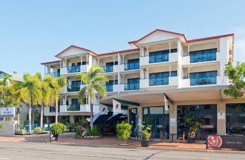South Townsville Apartment | Marina View Studio - Steps away from CBD