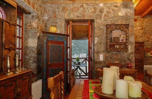 Kefalochori Villa | MARIOLATA STONE HOUSE