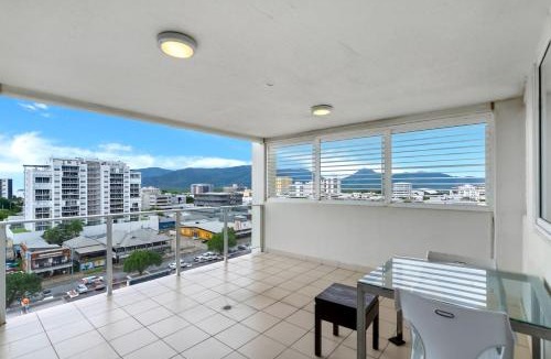 Cairns Central Business District Apartment | McLeod Rise - Cairn Base with Rooftop Pool & Spa