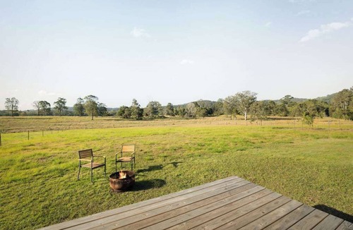 Tuchekoi House | Meadows Edge by Tiny Away
