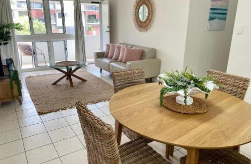 North Ward Apartment | Meander to the Strand on McKinley