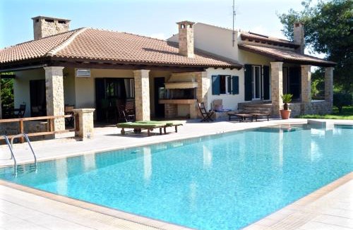 Oropos Villa | Melpo Estate Kapandriti