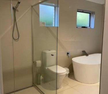 Miami Apartment | Miami's Family Getaway Sleeps 10, Pool, Patio, Walk to North Burleigh Beach & Shops