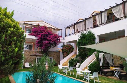 Velon Apartment | Michaella's Maissonete at Rafaella Resort